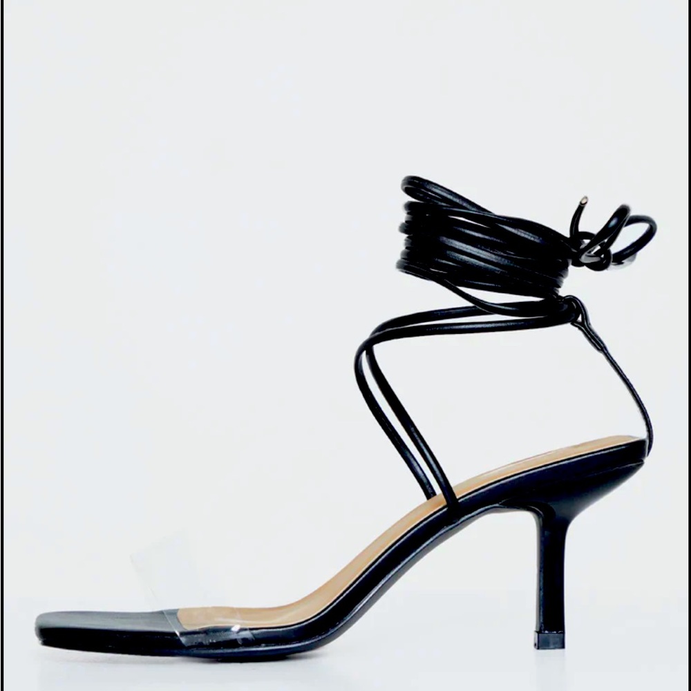 PRETTY LITTLE THING NEW IN Black low heel clear strap ankle tie sandal size 5